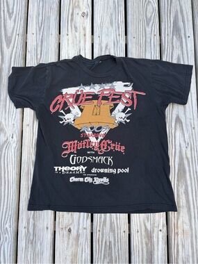 Vintage Motley Crue Fest 2009 Concert Tour T Shirt Sz L Graphic Tee Black Flawed